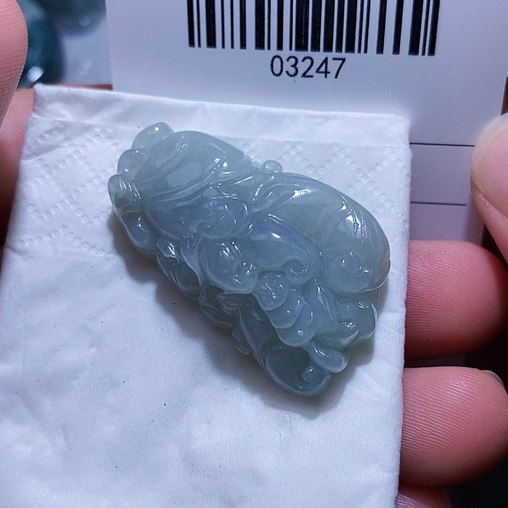 翡翠未镶嵌颈饰天光墟翡翠市场现金代购