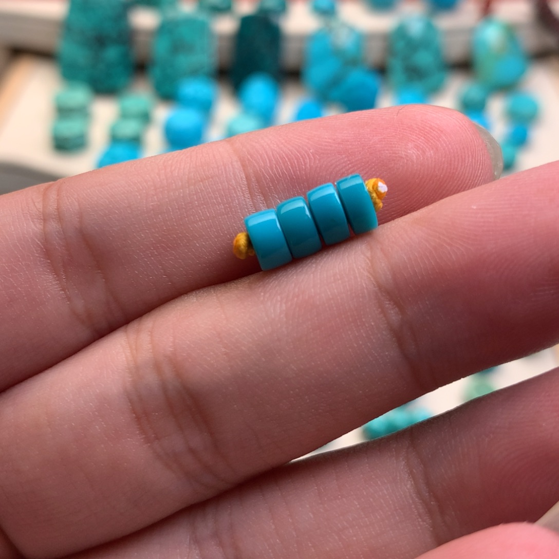 绿松石未镶嵌珠宝奇石