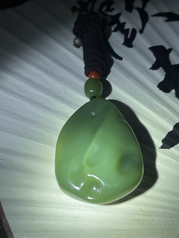 析木河磨玉吊坠，岫岩老玉透闪石