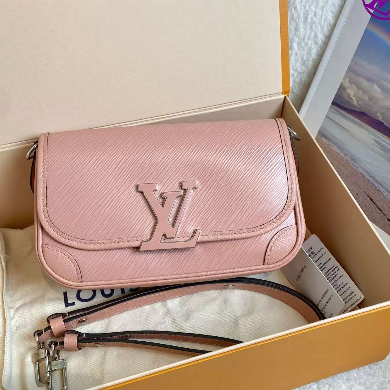 99新 LouisVuitton/路易威登 粉色法棍包/ 90455112/ 代卖服务