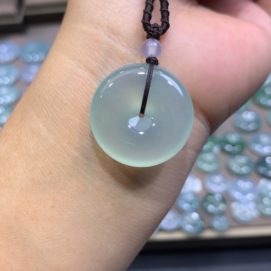 翡翠未镶嵌颈饰平安扣24.8^5.8