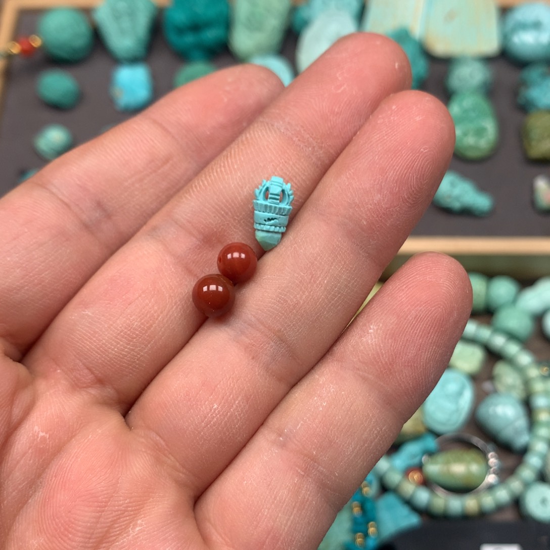 南红玛瑙雕刻未镶嵌