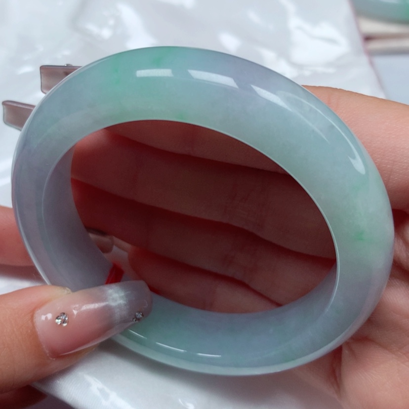 【闪购商品】翡翠手镯未镶嵌54圈