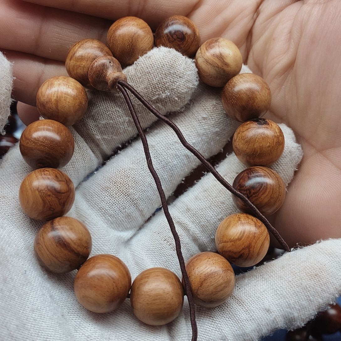 黄花梨/降香黄檀手串/手链妖***巴海南黄花梨1.5