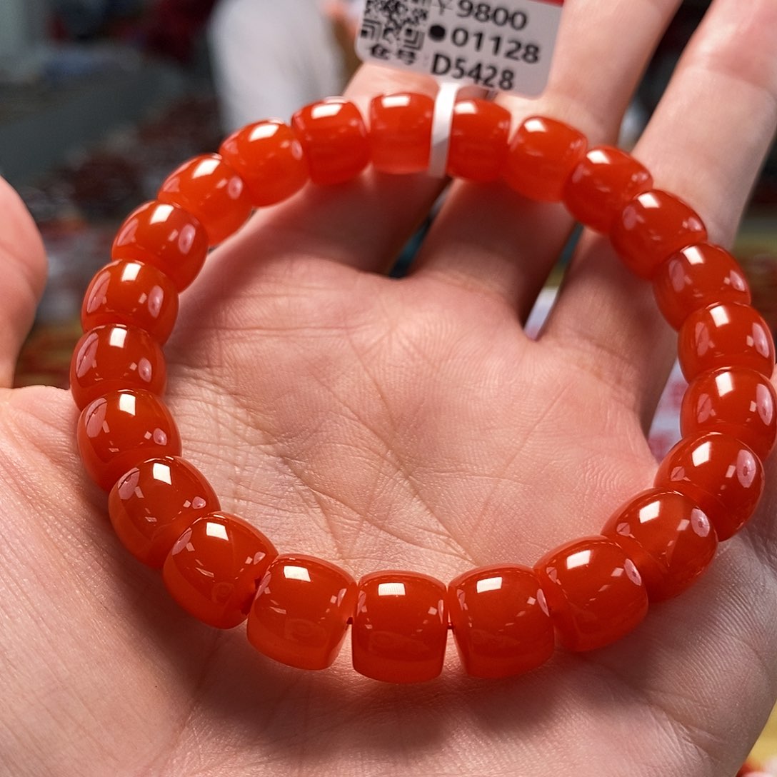 保山南红滴水洞（云端）直切单圈手串10mm      多样性发一