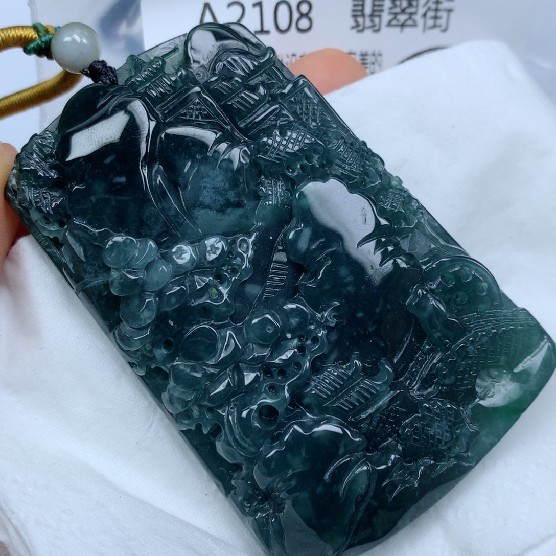 翡翠颈饰未镶嵌翡翠