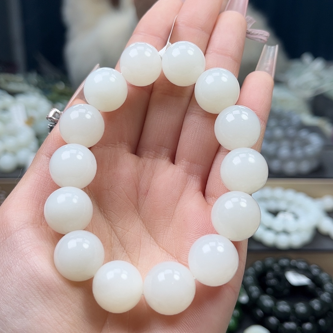 和田玉手链未镶嵌