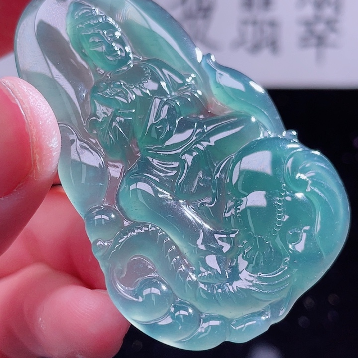 翡翠颈饰未镶嵌99999999