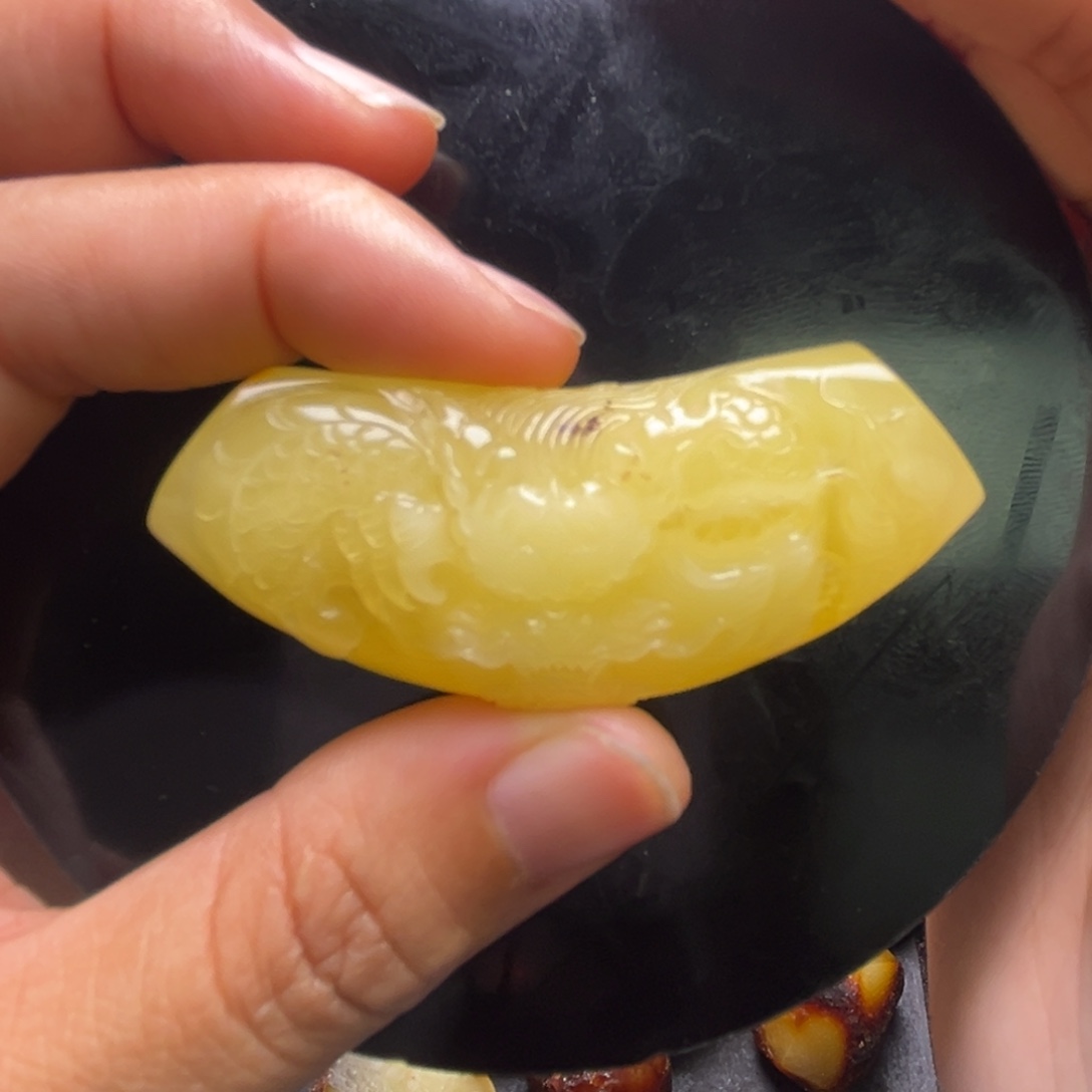 哈***）定制琥珀未镶嵌雕刻工费