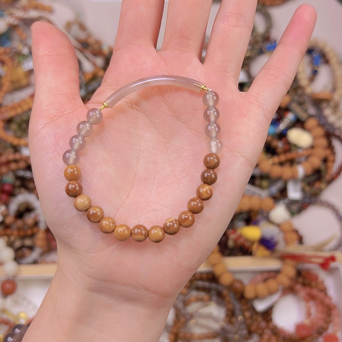 白玉菩提吊坠菩提