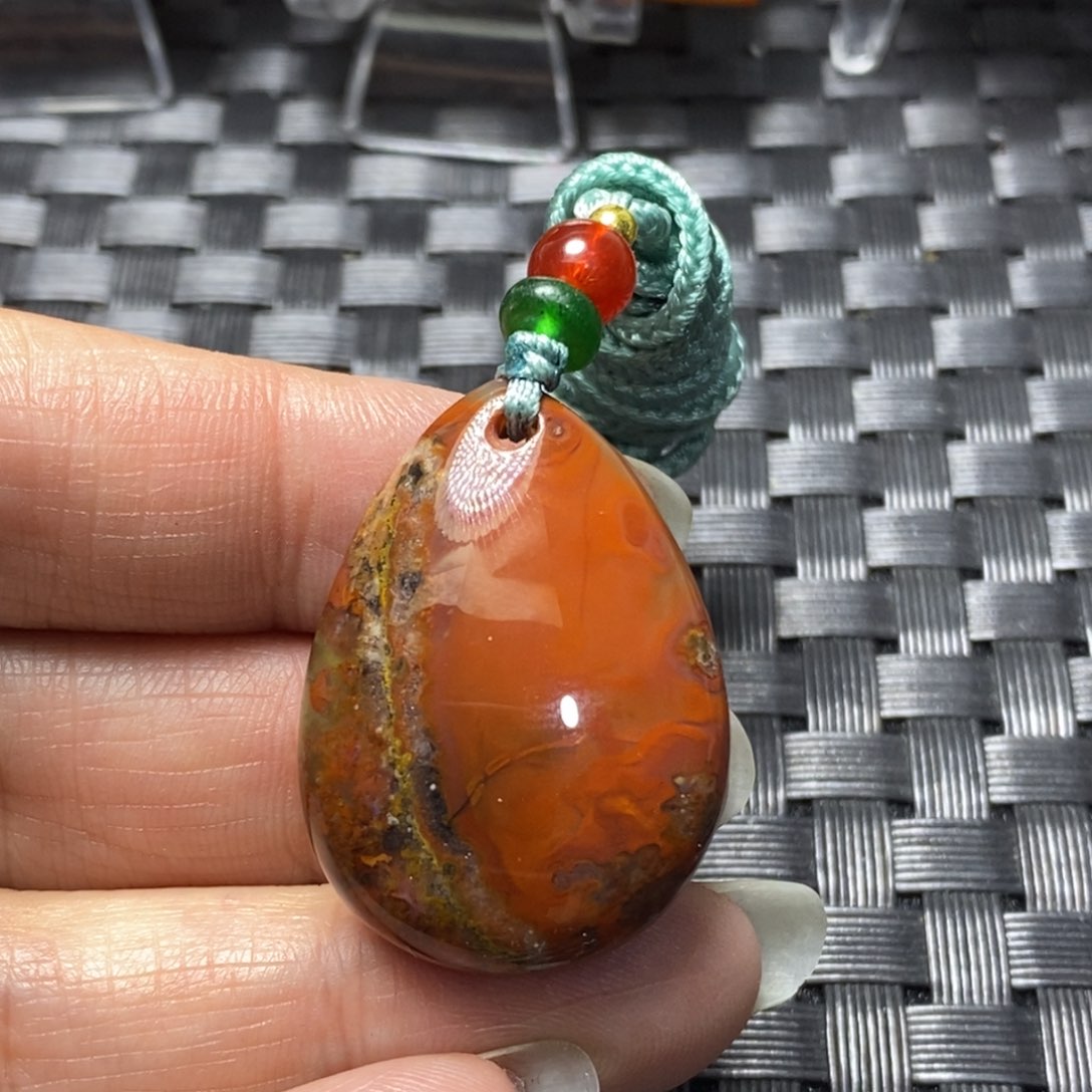 玛瑙/玉髓颈饰未镶嵌牛*虎