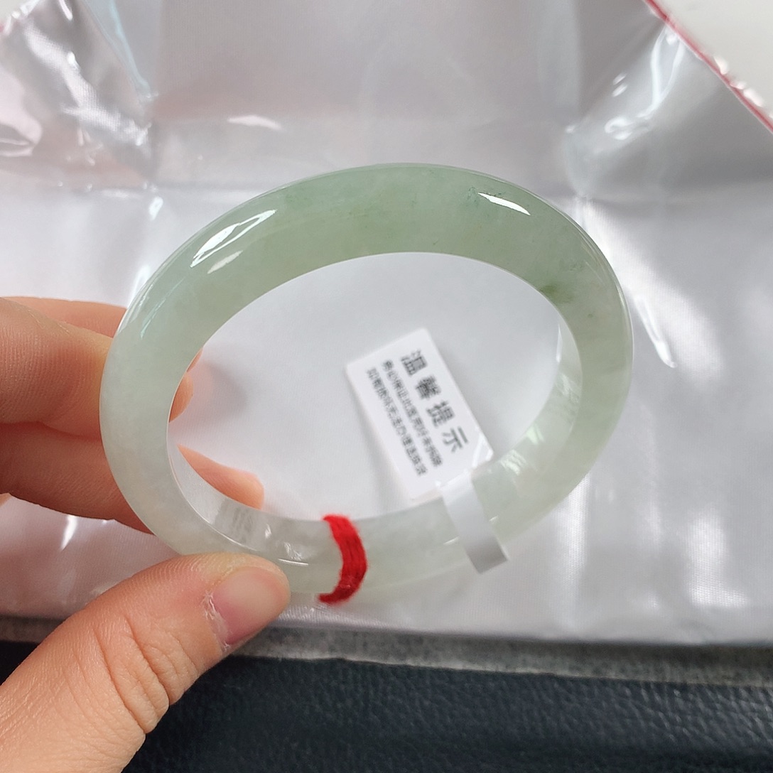 翡翠手镯未镶嵌 正圈①③⑥