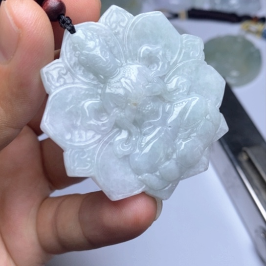 颈饰未镶嵌翡翠翡翠