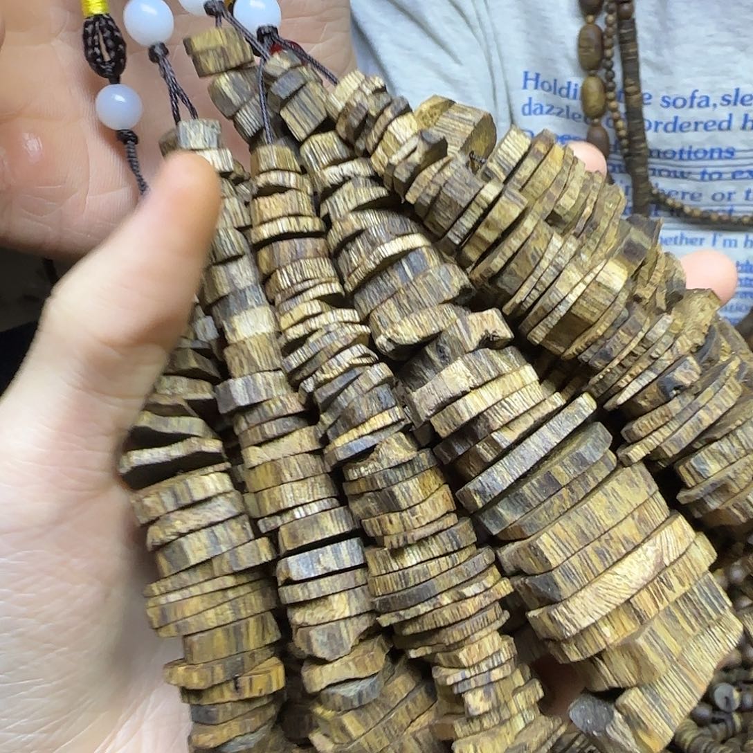 沉香碎屑沉香+高油脂原材料车挂17克加多样性发一