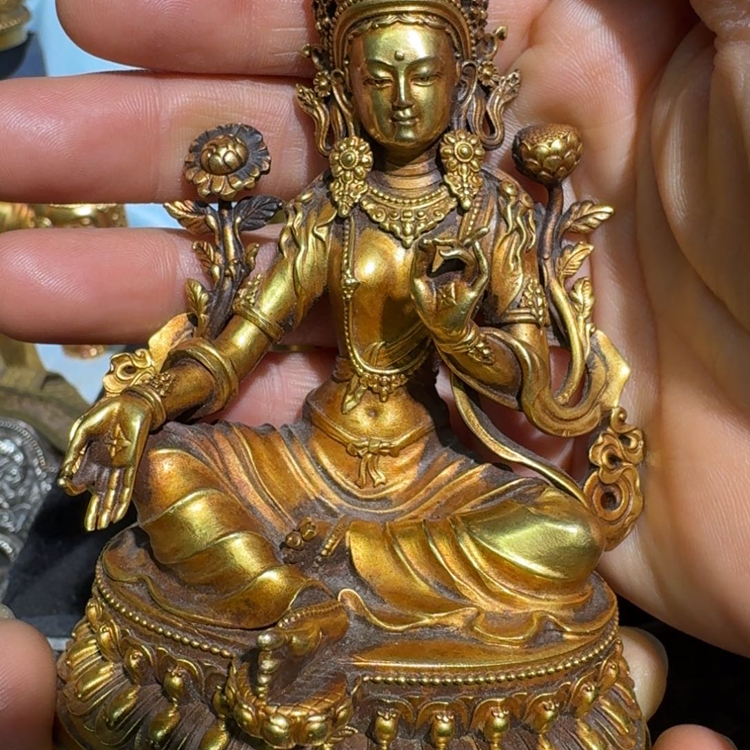 京门圜铜鎏金的绿度母