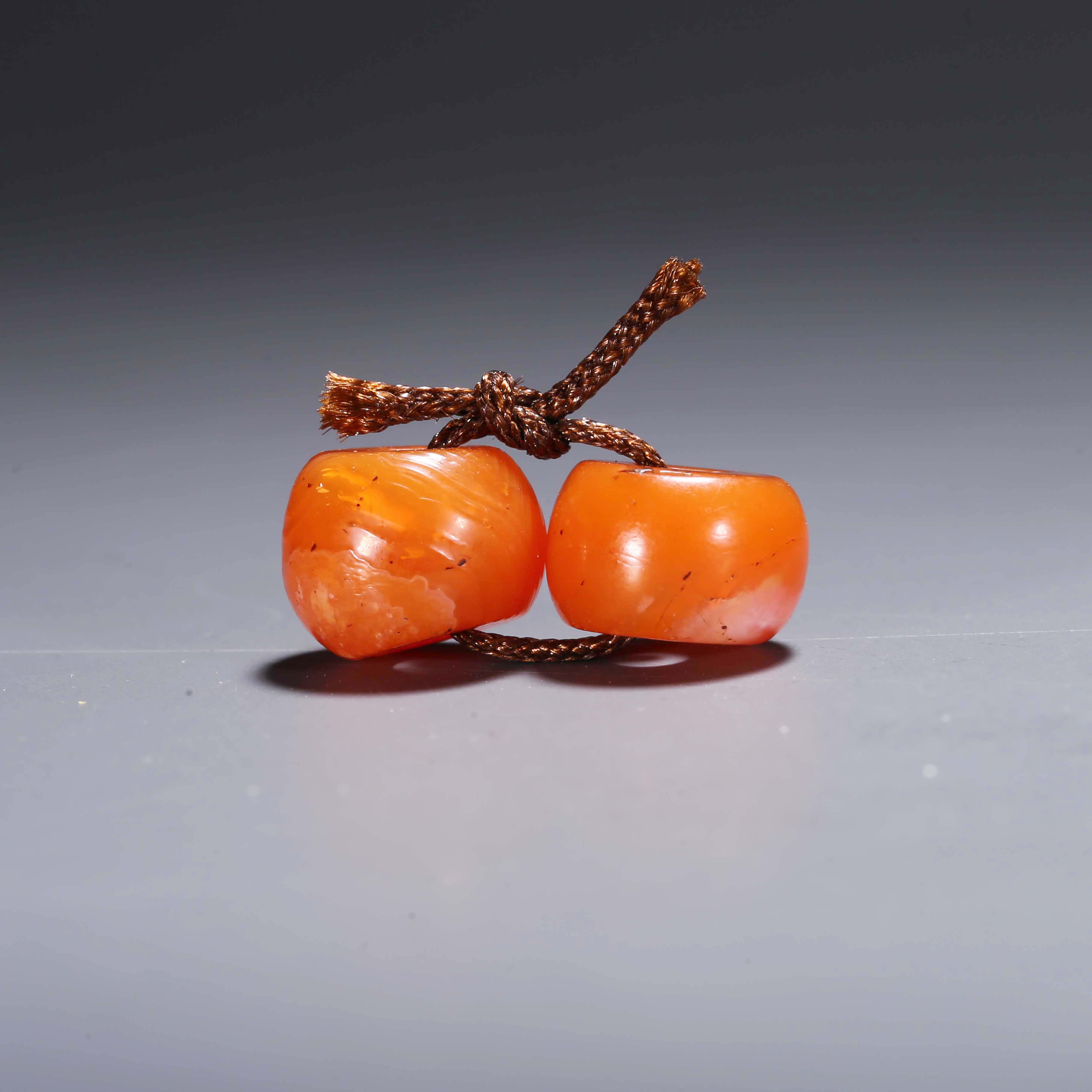 【济文阁】JOY20121345清代 南红玛瑙对珠