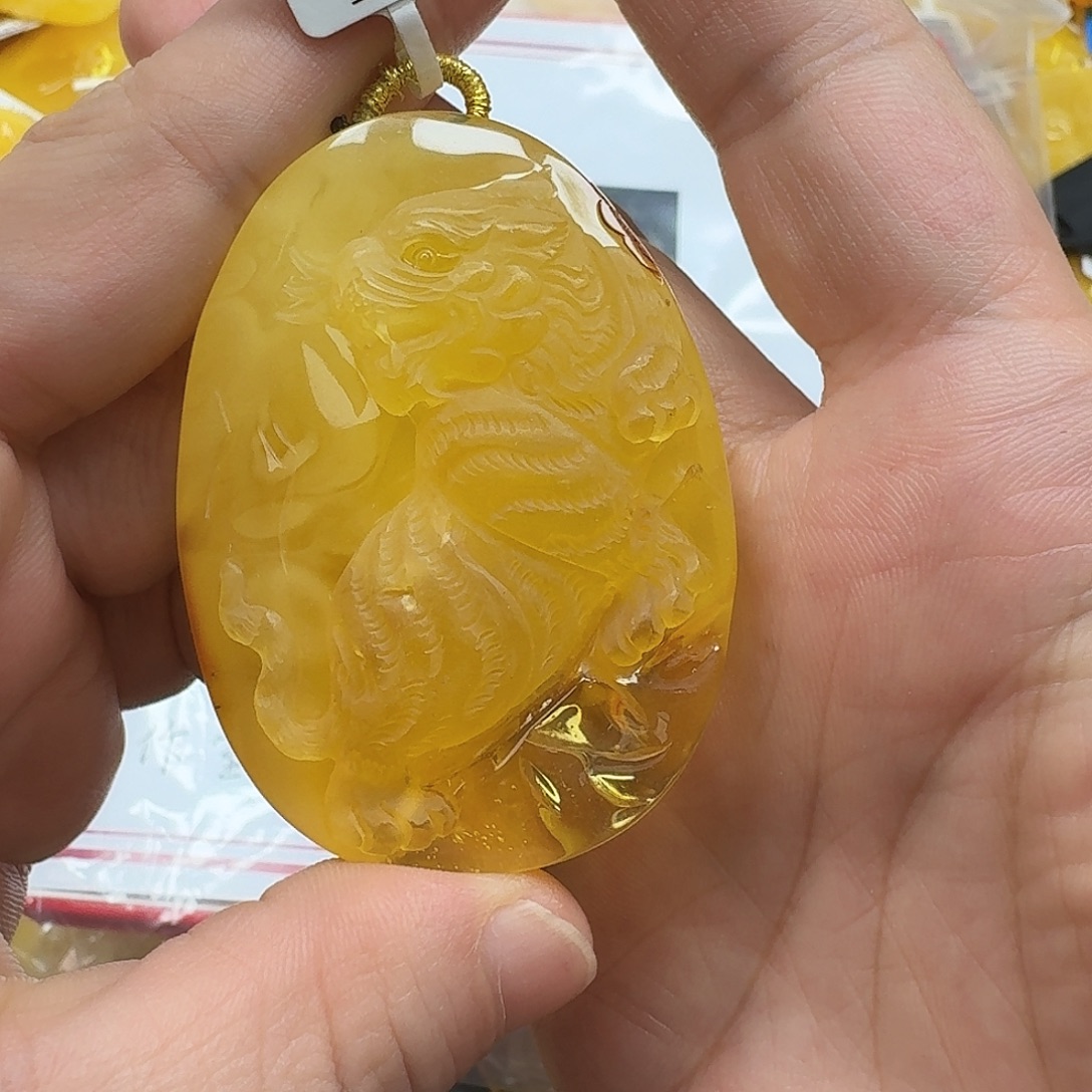 琥珀未镶嵌珠宝奇石119