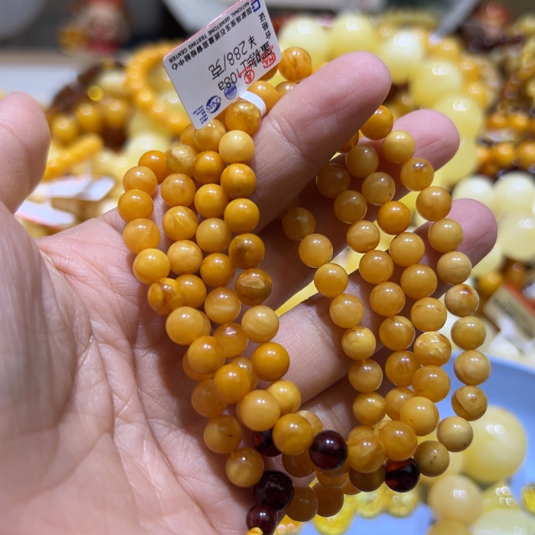 琥珀珠宝奇石未镶嵌