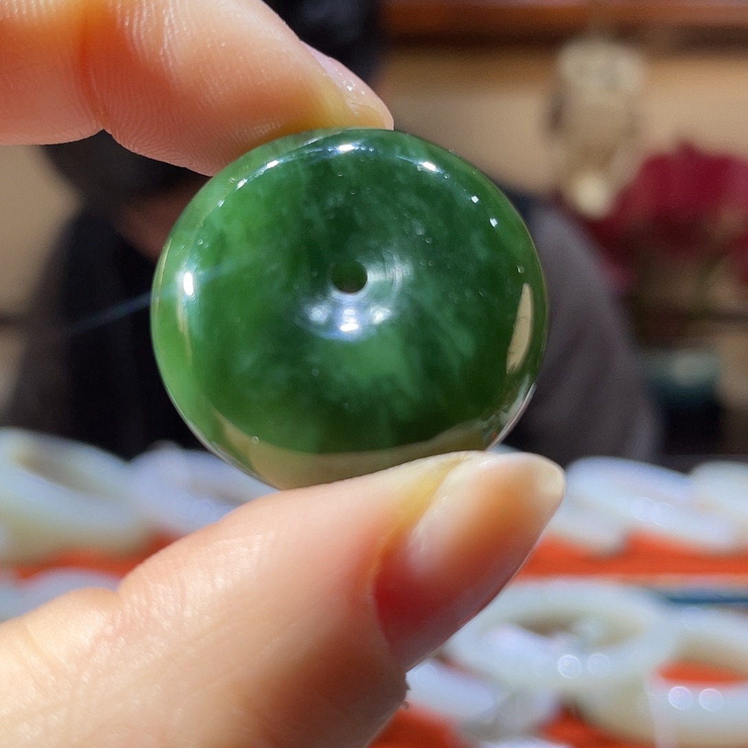 和田玉（碧玉）未镶嵌颈饰