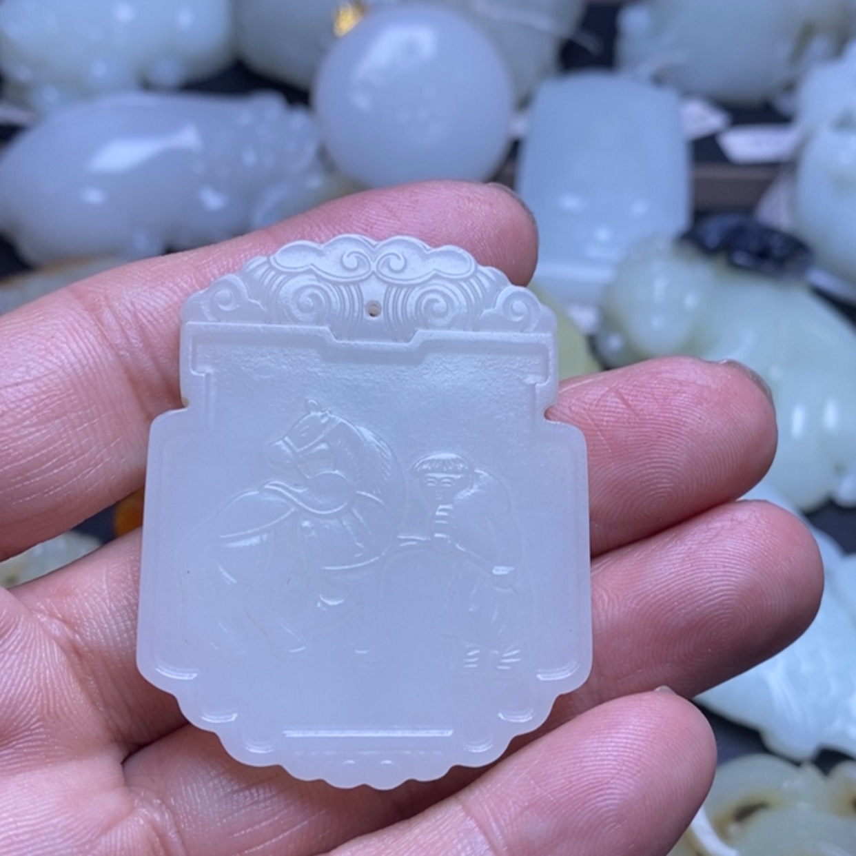 【闪购商品】和田玉颈饰未镶嵌言**致