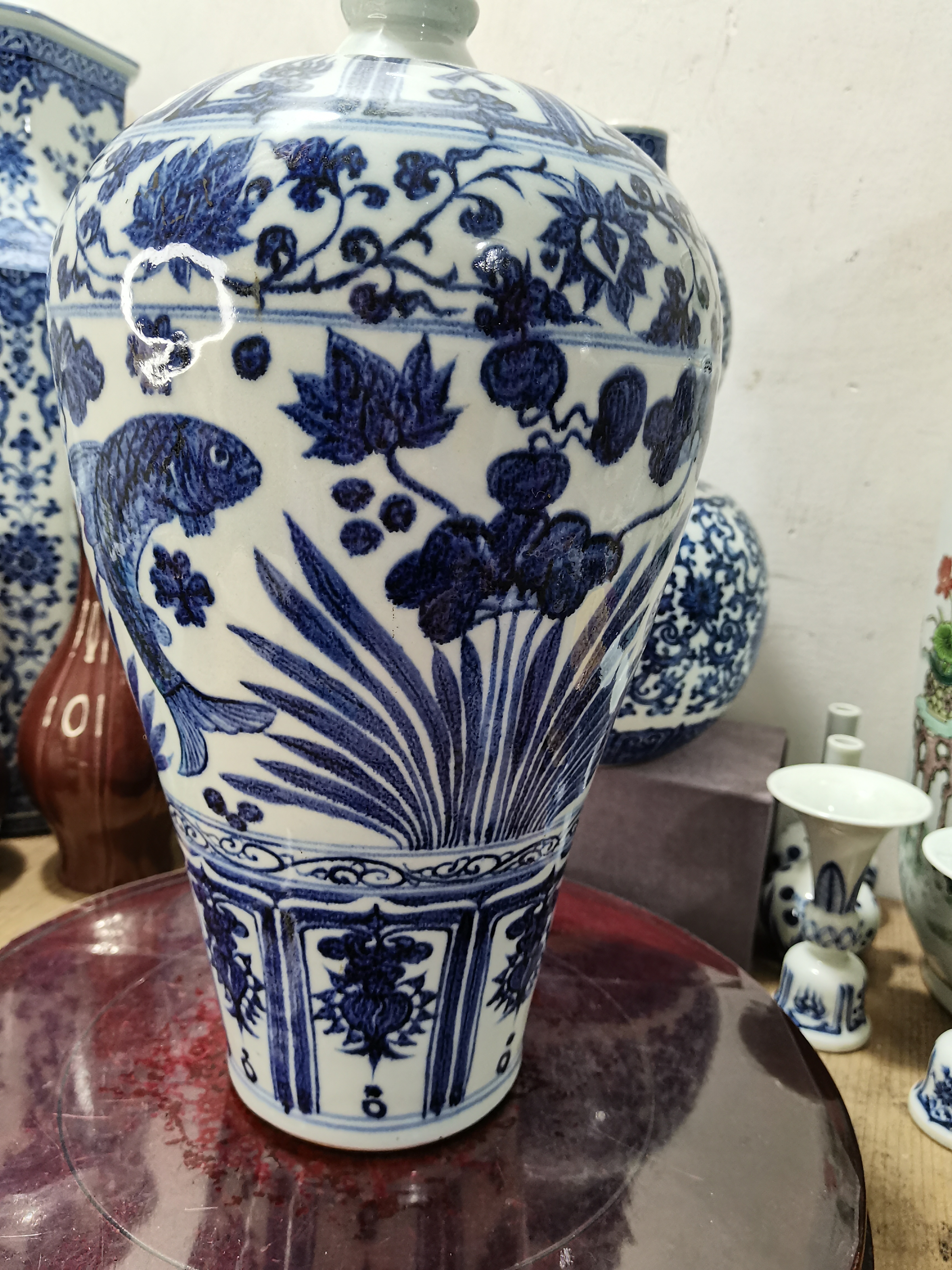 景德镇陶瓷青花梅瓶