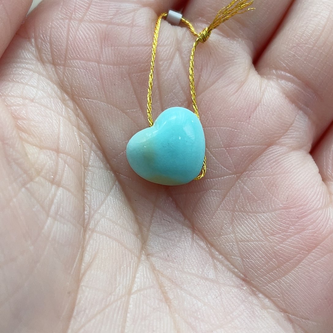 绿松石颈饰未镶嵌