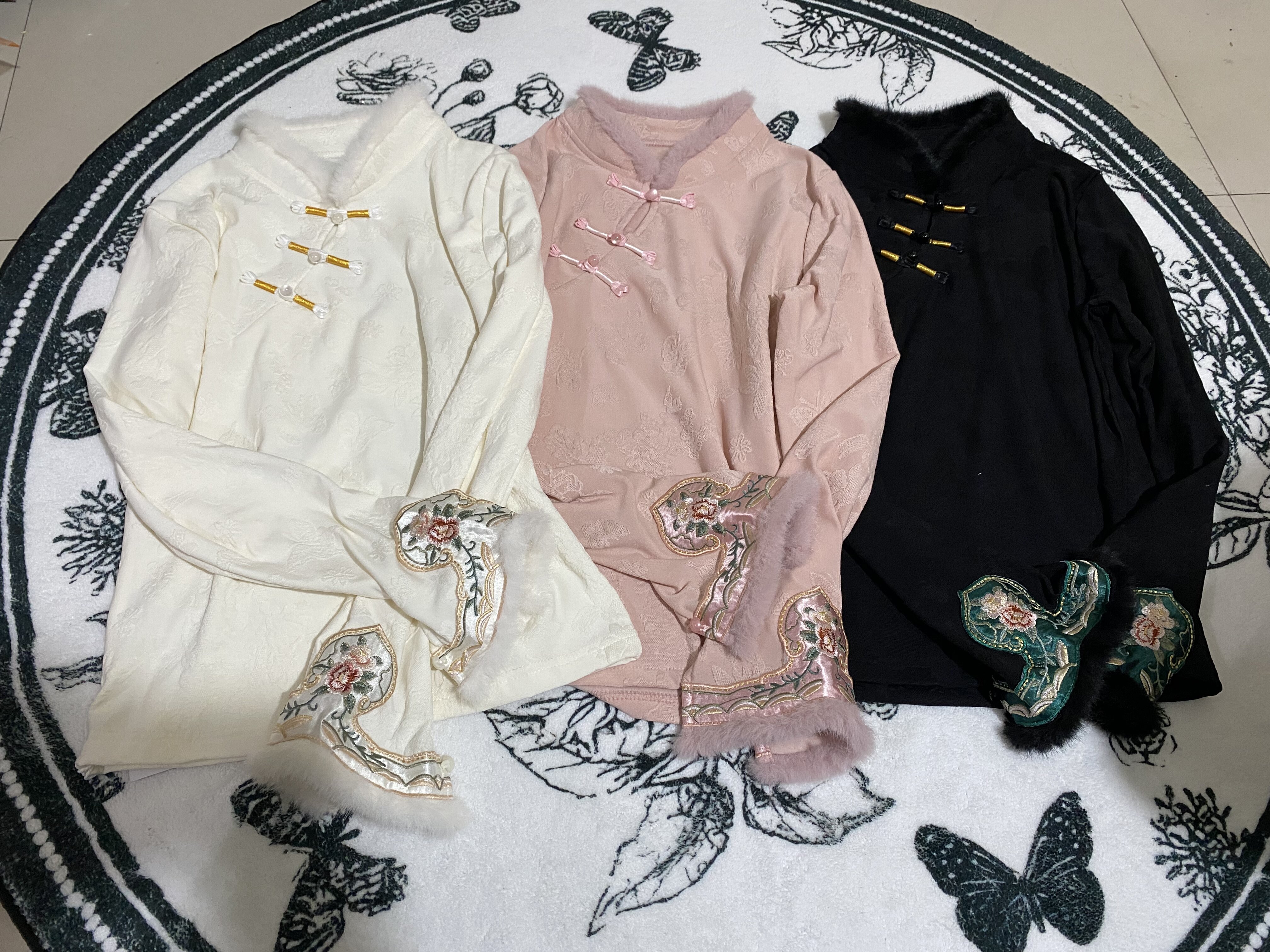 中式国风打底磨毛加厚秋冬新款长袖立领旗袍盘扣刺绣上衣女冬