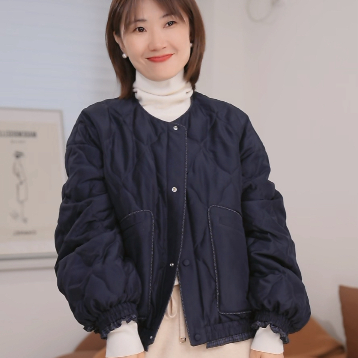 时尚短款秋冬圆领短款鹅外套