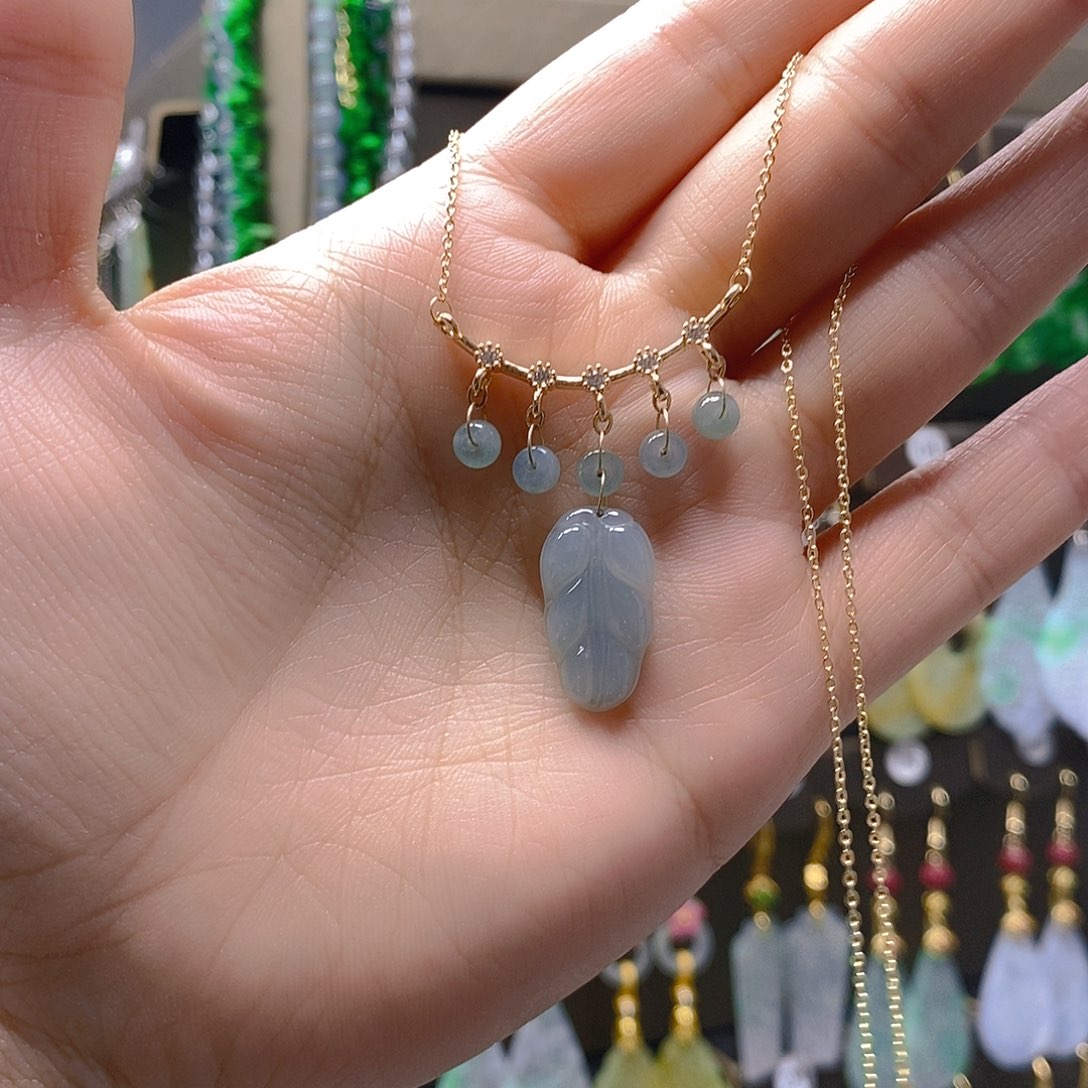 颈饰未镶嵌翡翠翡翠