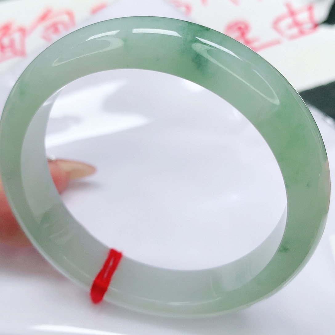 未镶嵌手镯翡翠完美66