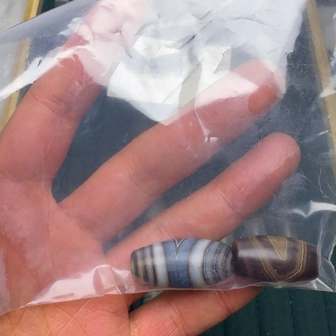 1***3玛瑙/玉髓合金珠宝奇石