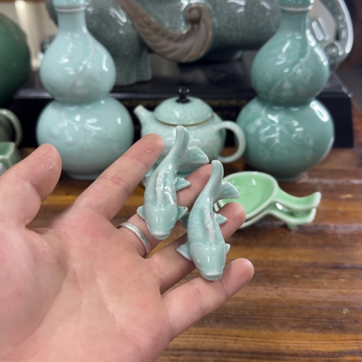 龙泉青瓷茶具微瑕4605