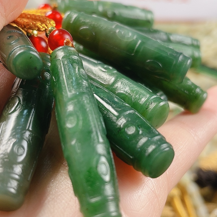 未镶嵌和田玉挂件