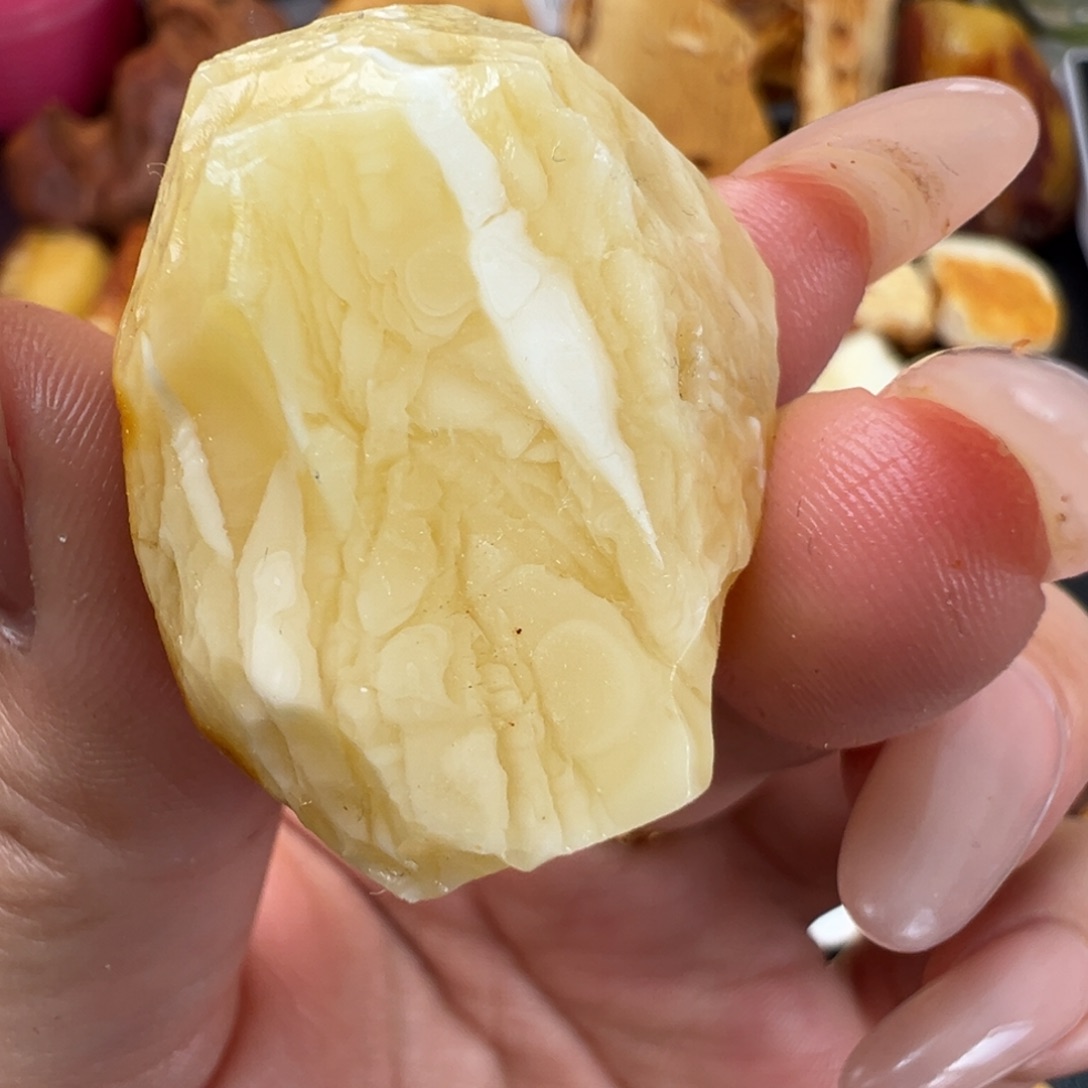 定制琥珀未镶嵌蜜蜡