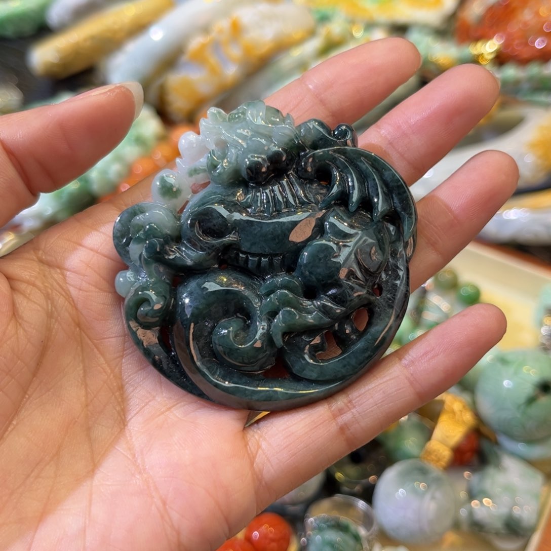 翡翠颈饰未镶嵌待编款