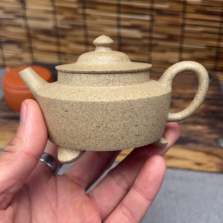 紫砂茶壶芝麻段大彬笠帽