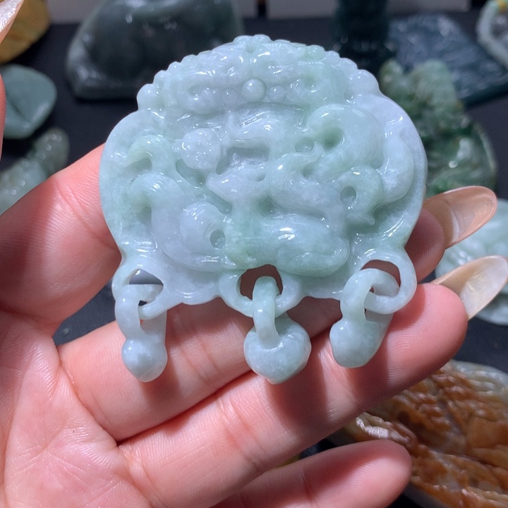 翡翠未镶嵌颈饰保真天然A货翡翠