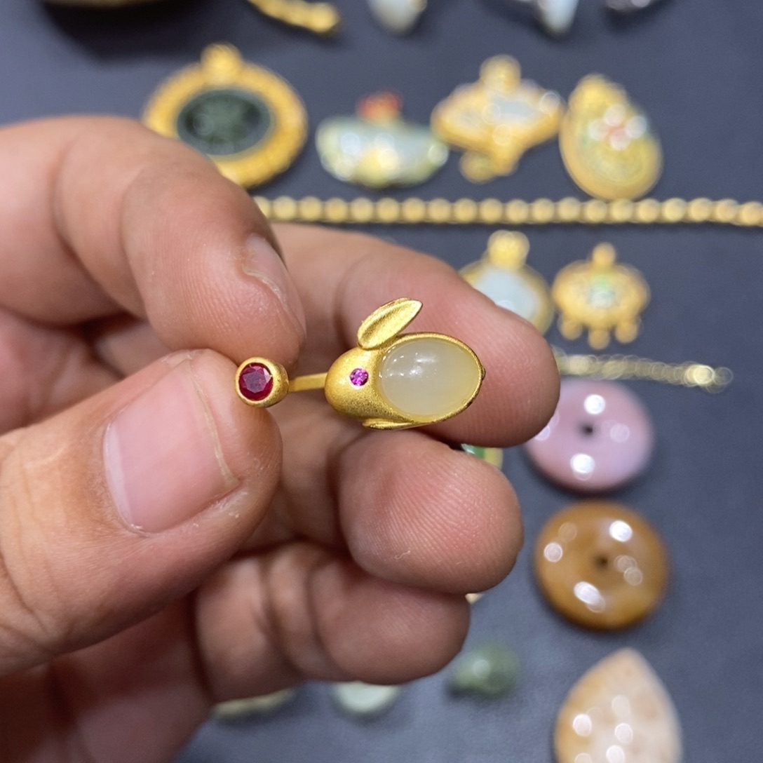 和田玉戒指银S925镀金镶嵌