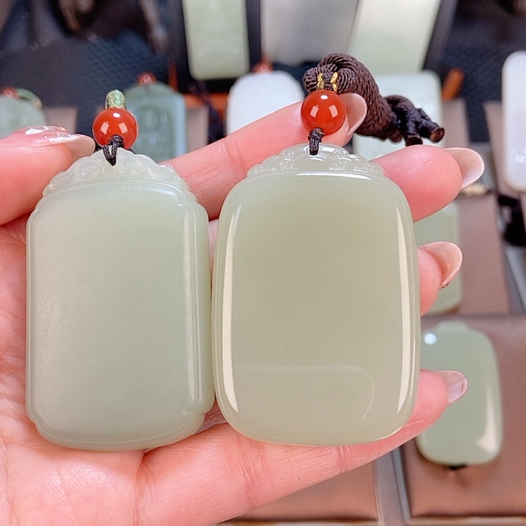 【闪购商品】和田玉颈饰未镶嵌灵***人