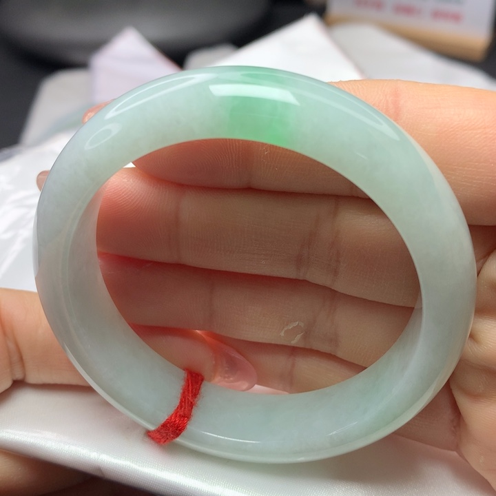 翡翠手镯未镶嵌54545555