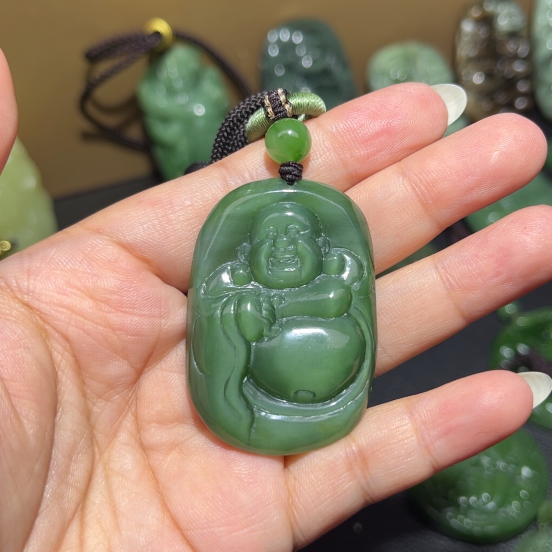 颈饰未镶嵌和田玉