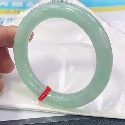 翡翠手镯未镶嵌0742号