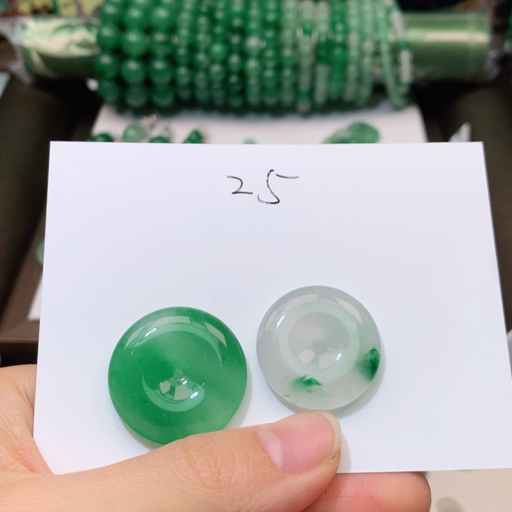 石英质玉颈饰未镶嵌W****u