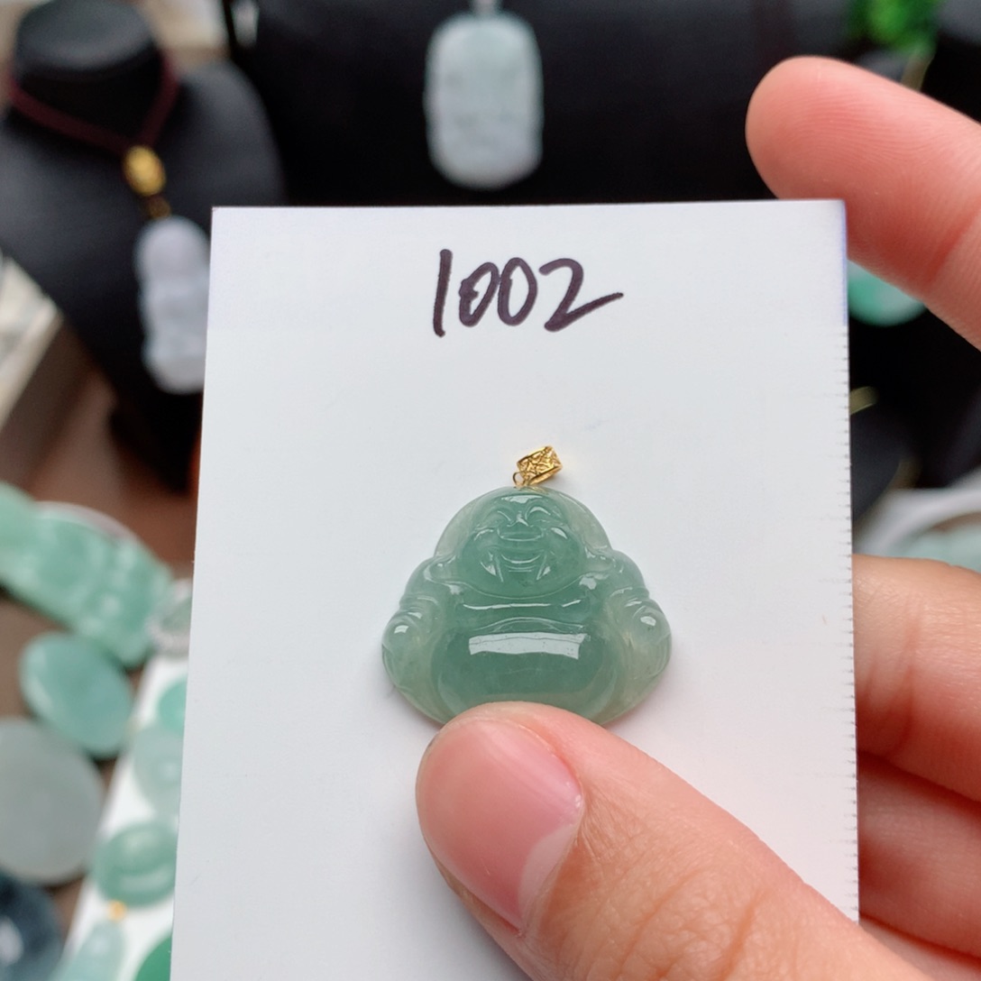 翡翠颈饰18K金镶嵌李*航吊坠