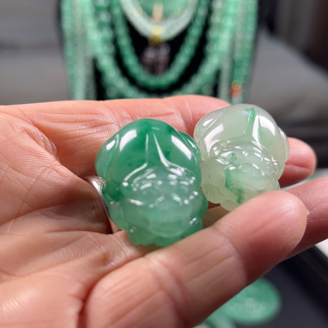 石英质玉吊坠(不含链)合金