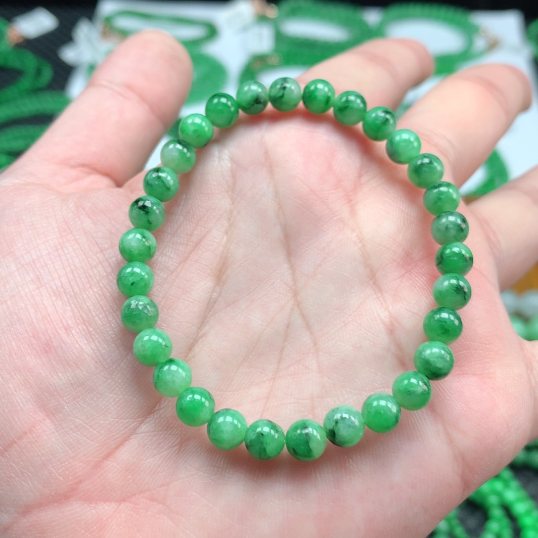 翡翠手链未镶嵌翡翠