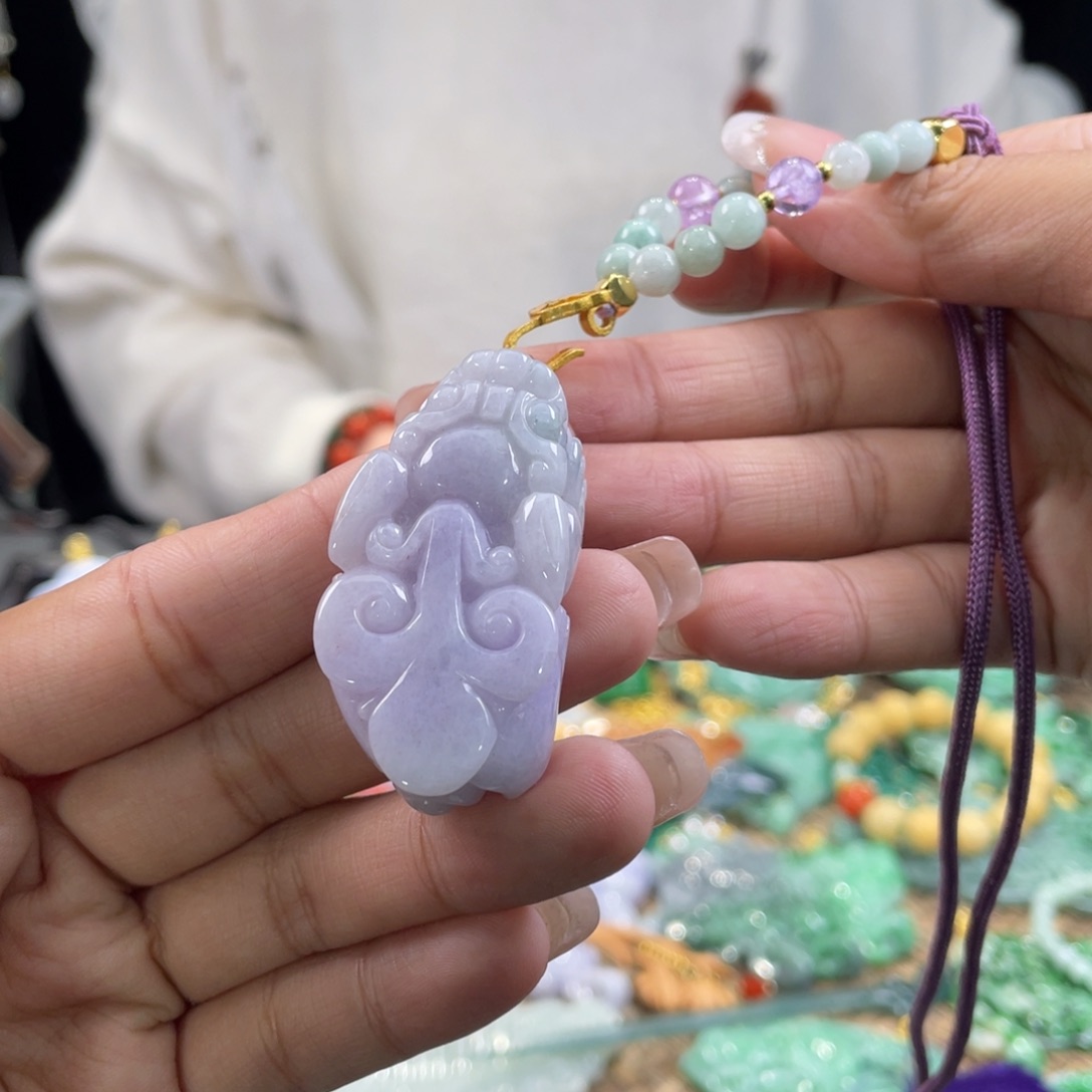 翡翠颈饰未镶嵌代编织