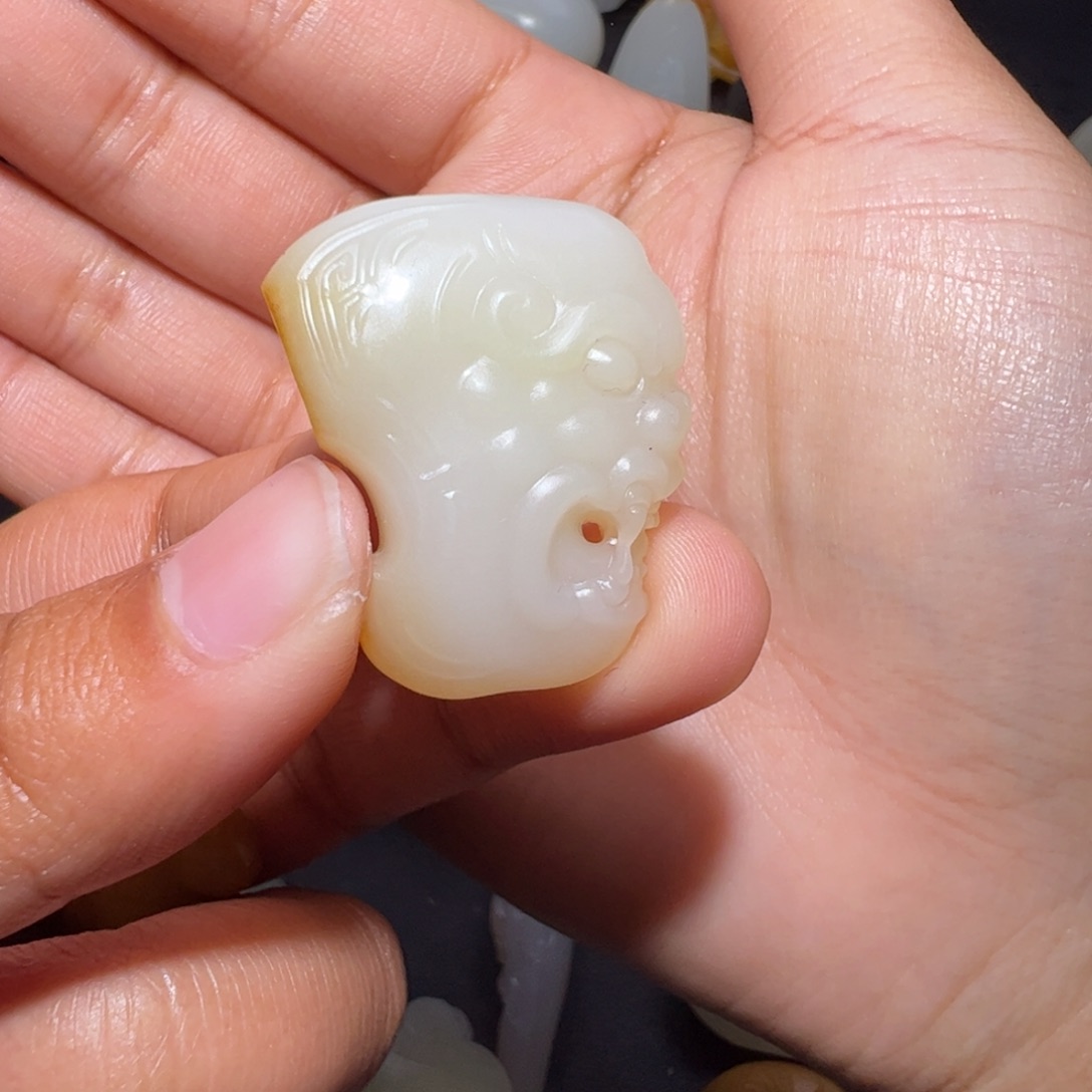 和田玉颈饰未镶嵌宋*