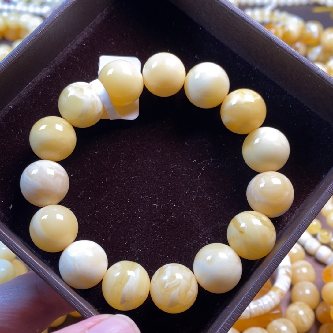 琥珀裸石未镶嵌15mm白花蜡手串
