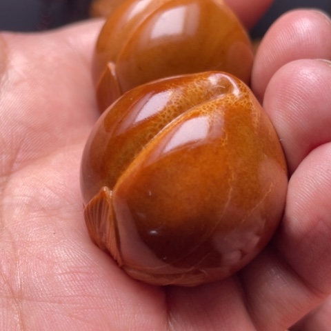 橄榄核手串/手链寿桃手球一对3.7左右